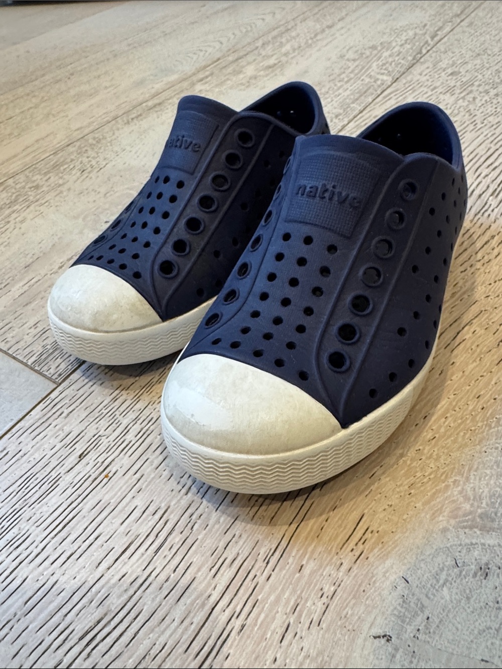 Native Kids Slip-On Water Shoes in Navy and White
